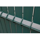 Kit lamelles brise-vue pour panneau cl&ocirc;ture rigide en PVC imputrescible anti-UV vert occultant 4/5 1,025 x 2,50 m